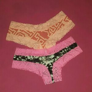 VS PINK Lace Trim Cheekster Bundle - S